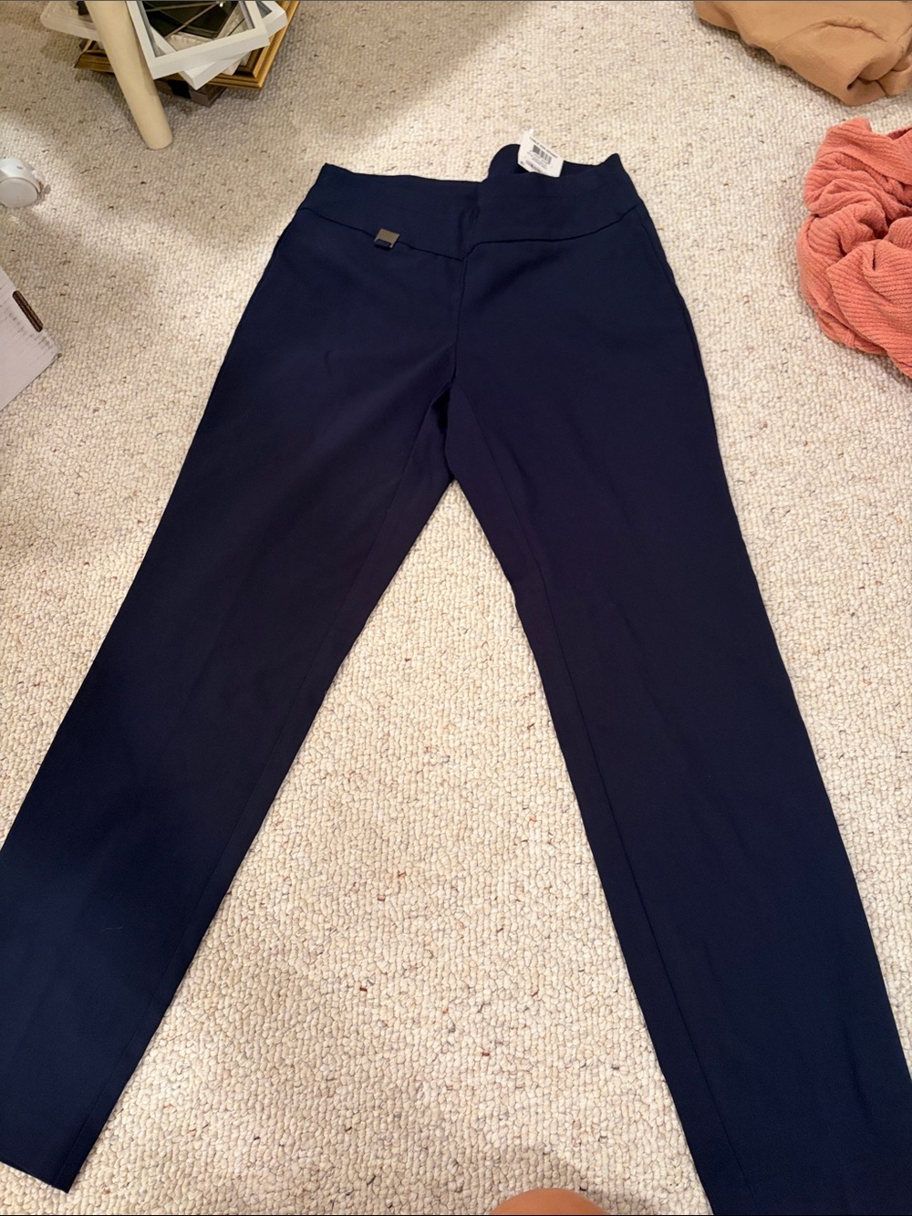 Alfani Navy Ankle Pants in navy isize 4S (skinny and short)tummy control short